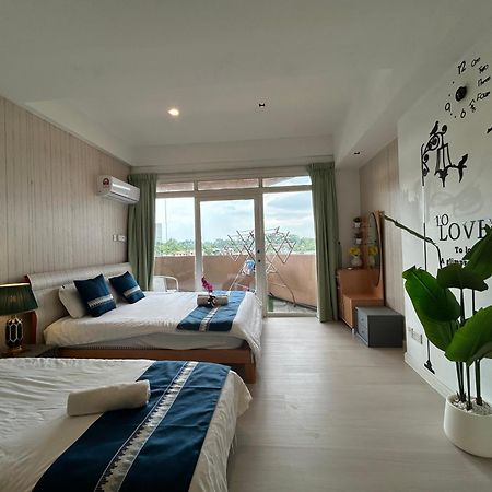 Riverbank Suites Waterfront กูชิง ภายนอก รูปภาพ