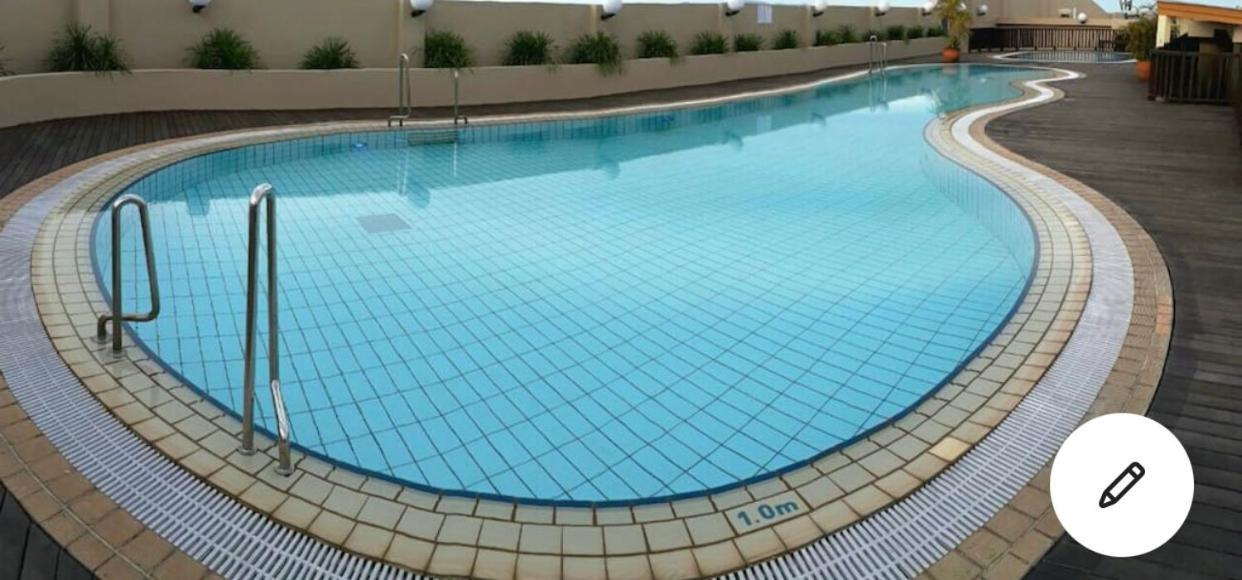 Riverbank Suites Waterfront กูชิง ภายนอก รูปภาพ