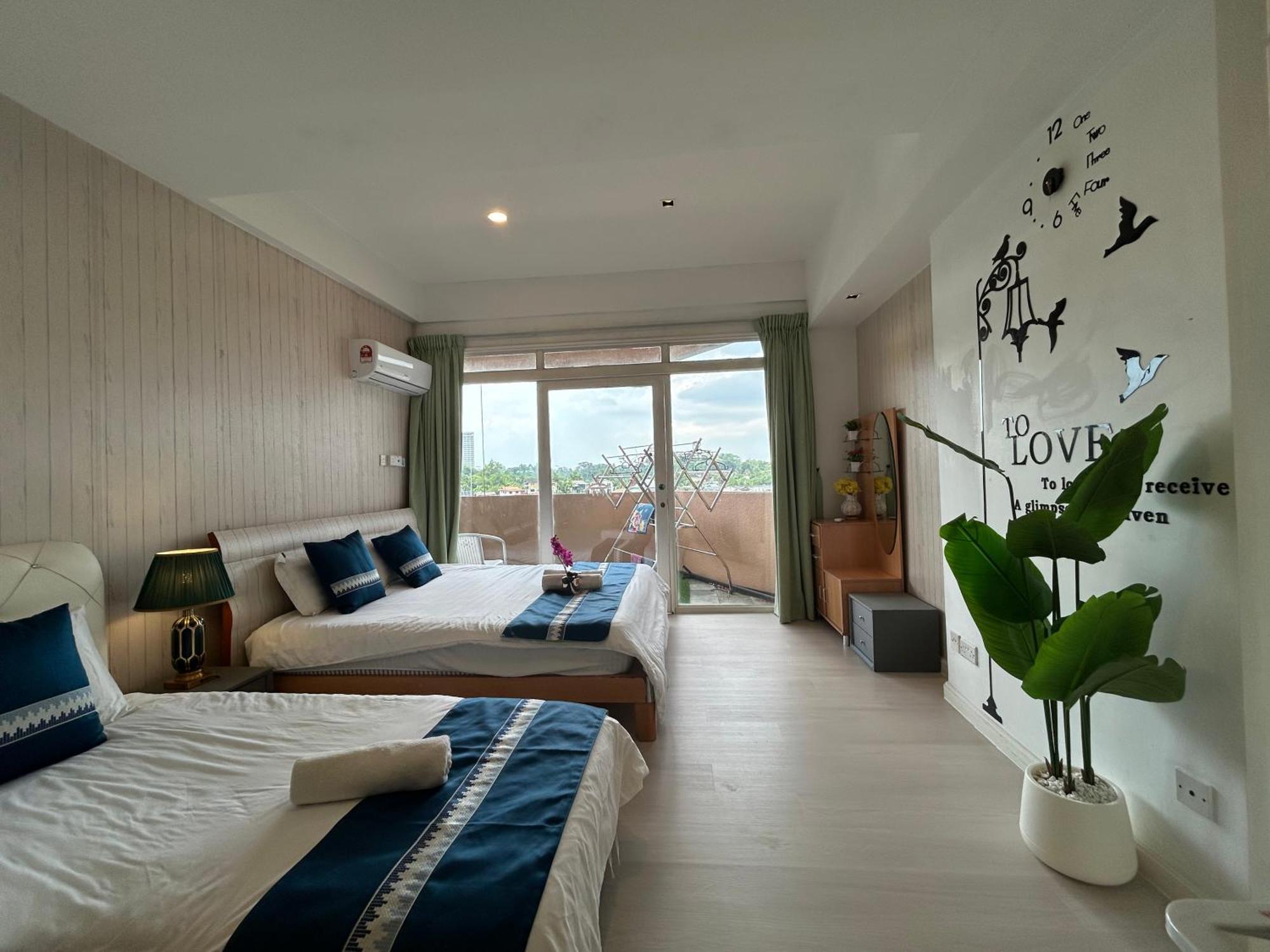 Riverbank Suites Waterfront กูชิง ภายนอก รูปภาพ